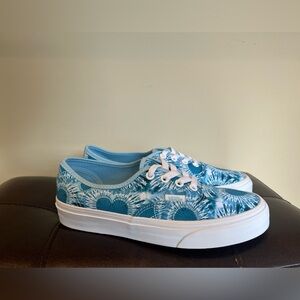 NEW! Vans Tie-Dye Hearts Shoes